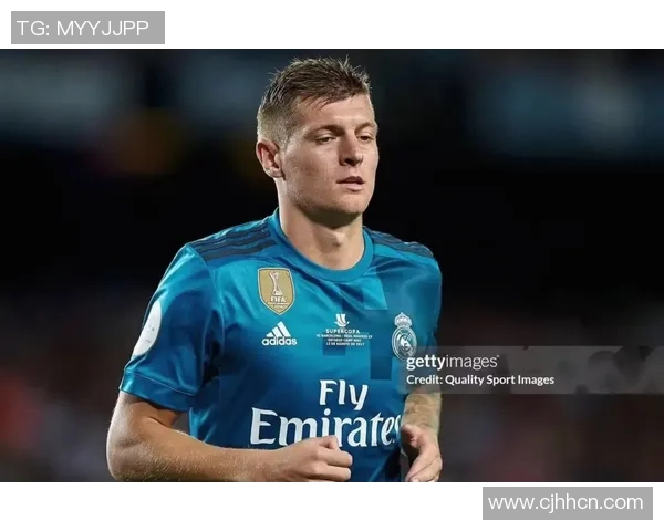 十八号球衣的足球传奇人物盘点与他们的辉煌成就